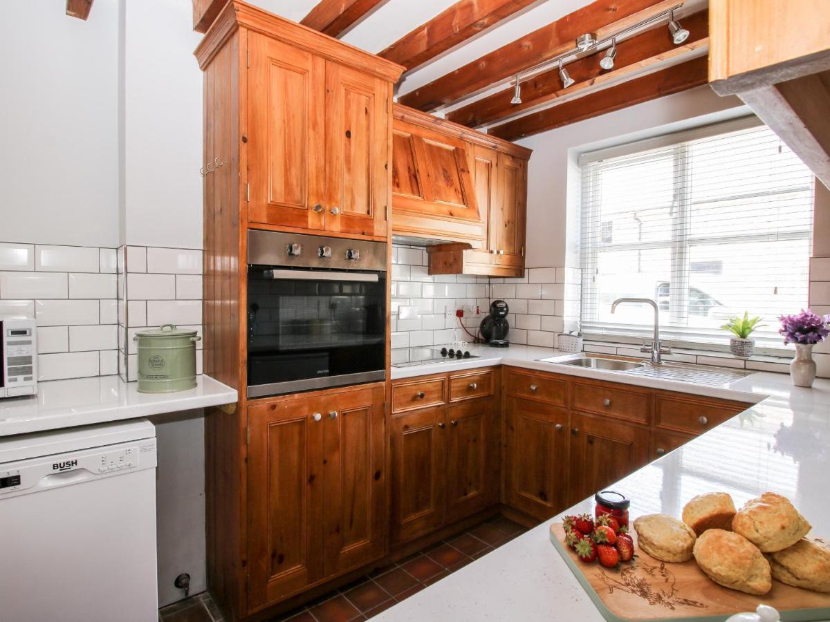 Rosemary Cottage เครเวนอาร์มส ภายนอก รูปภาพ